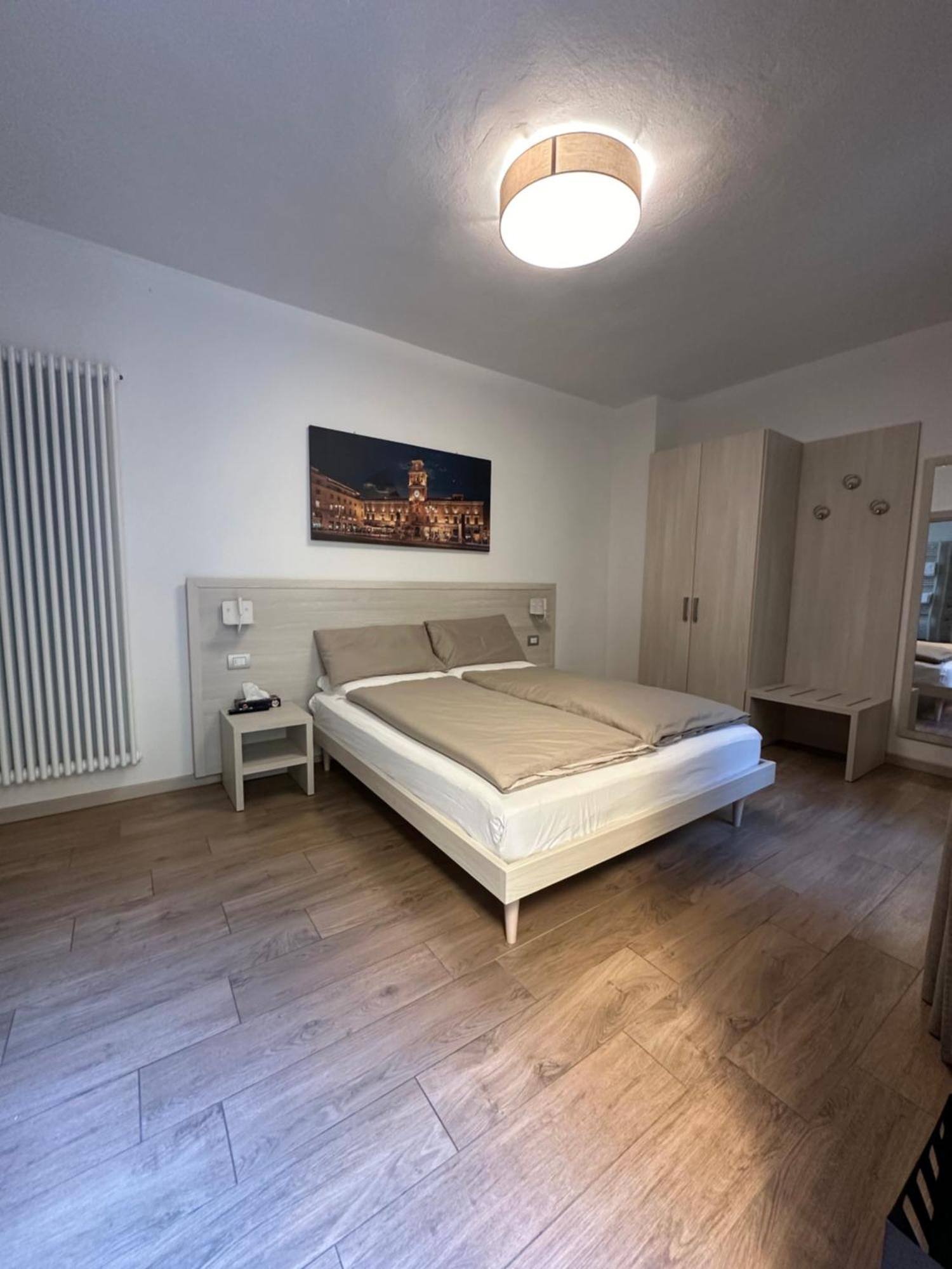 Hotel Residenza Pezzani Parma Zewnętrze zdjęcie